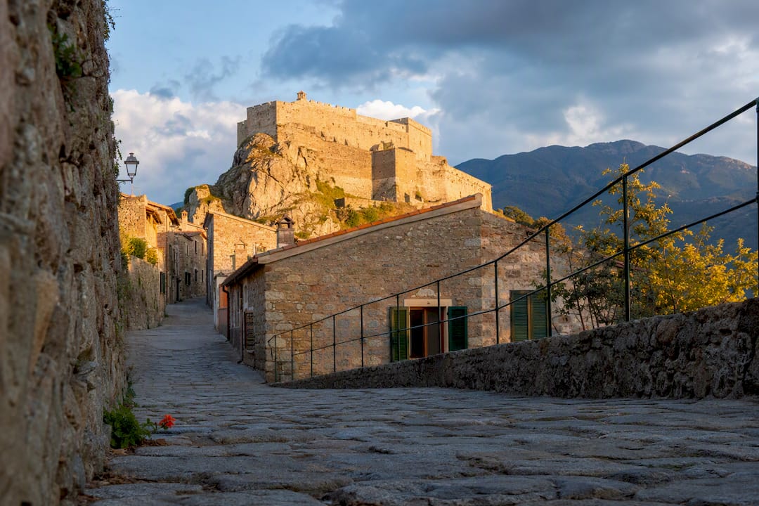 La Fortezza Pisana tra i vicoli di Marciana